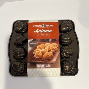 Nordic Ware Autumn Cakelet Pan - autumn brand new